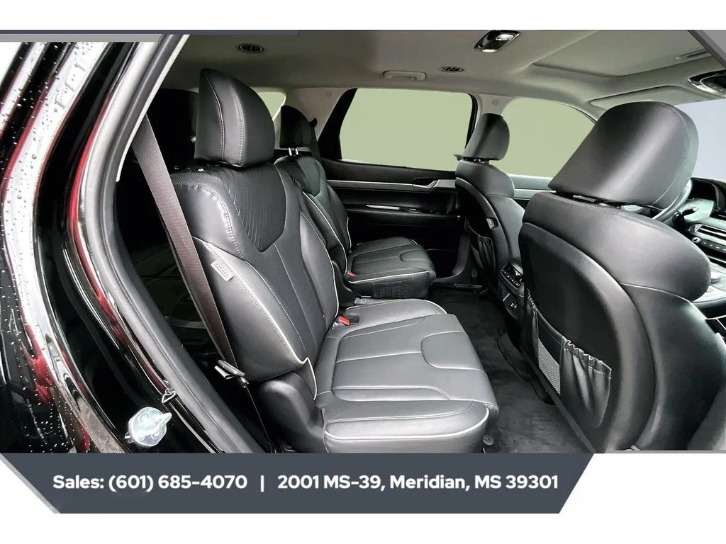 Used 2025 Abyss Black Pearl Hyundai XRT image 19
