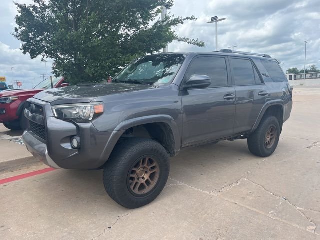 2018 Toyota 4Runner Off-Road 4x4 V6's photo