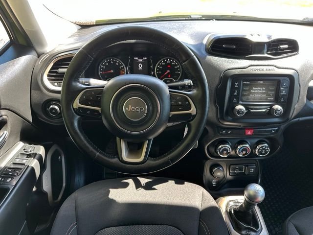 Used 2016 Jungle Green Jeep Latitude image 29