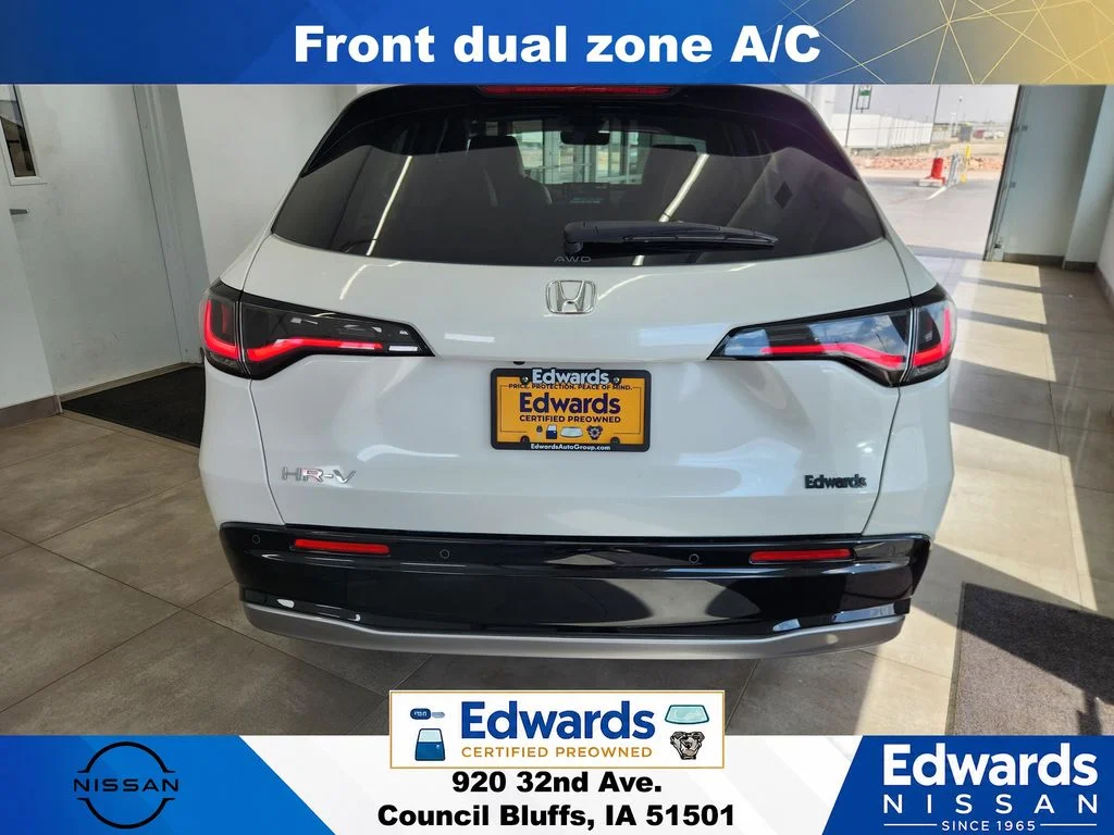 Used 2024 White Honda EX-L image 7