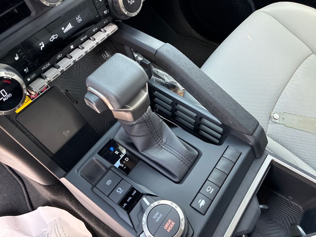 2026 Toyota Tacoma Limited - Photo 27