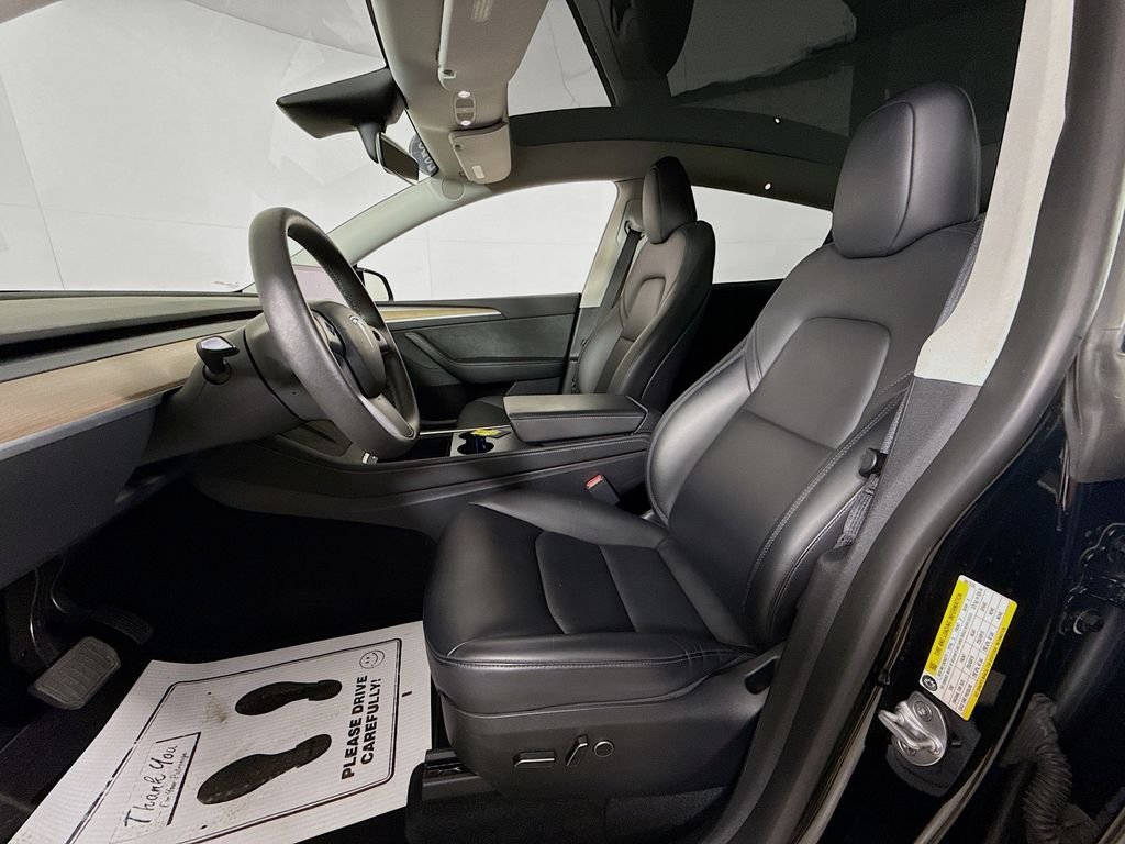 Used 2023 Solid Black Tesla Long Range image 2