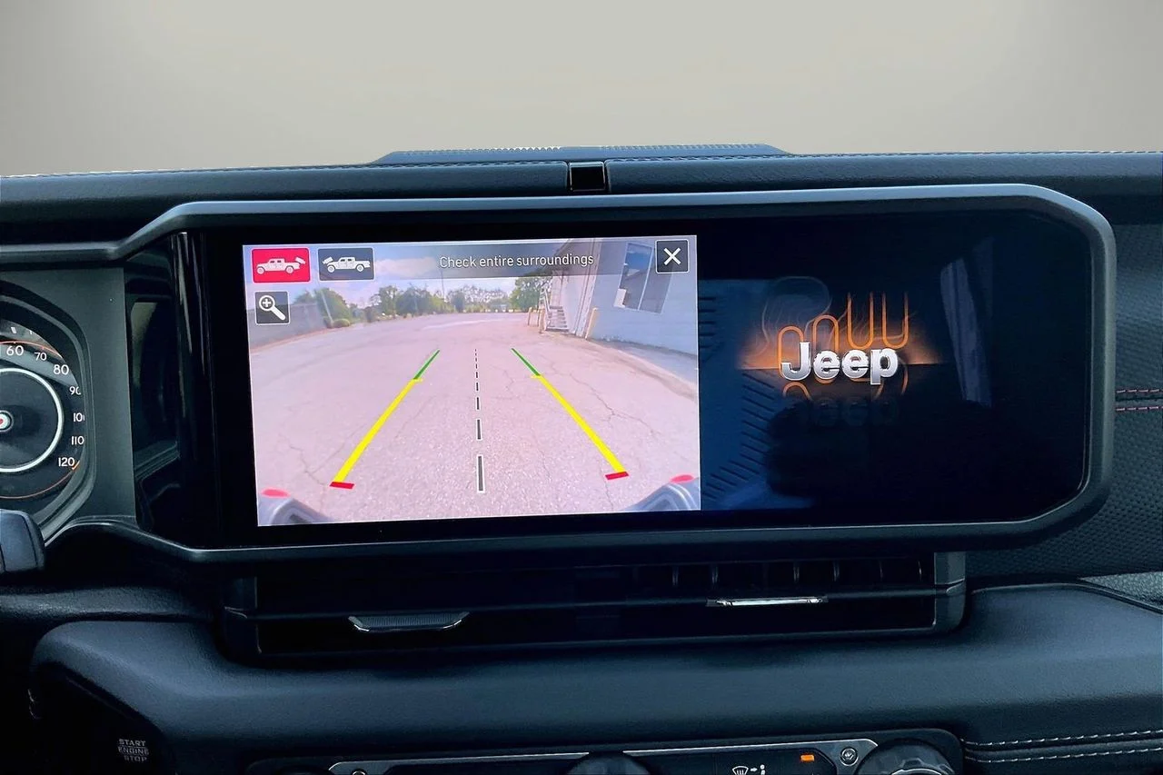 Used 2024 Green Jeep Rubicon image 15