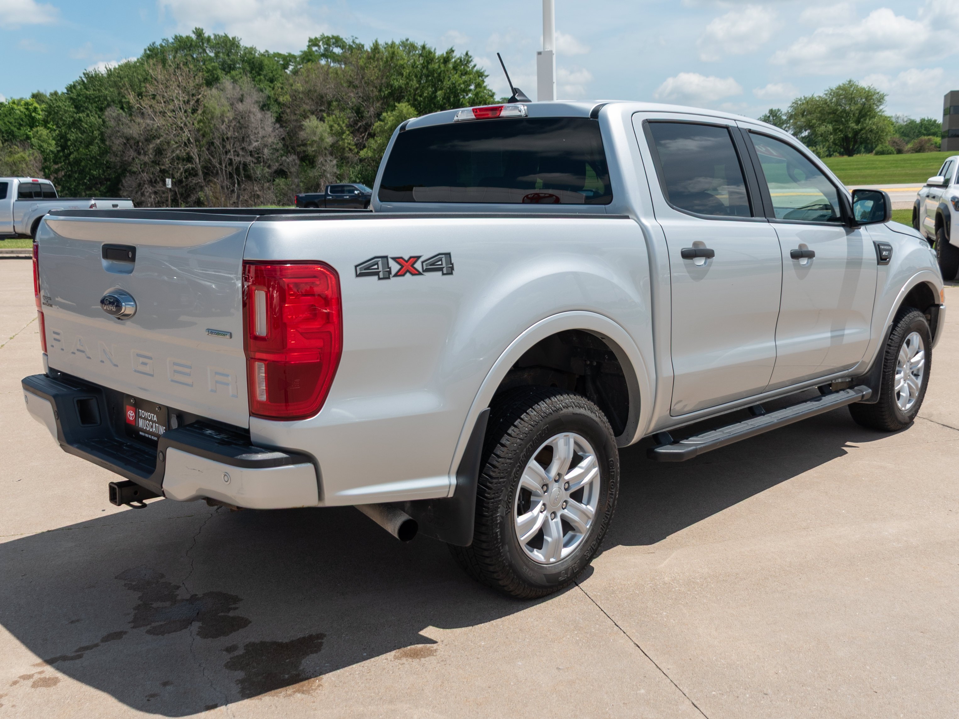Used 2019 Silver Ford XLT 4X4 image 17