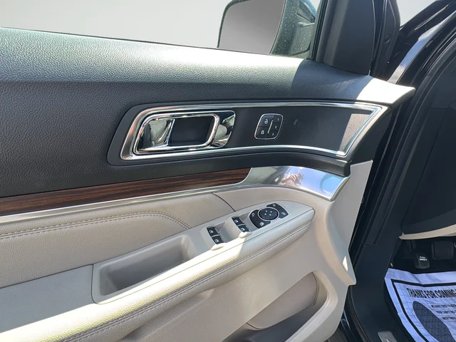 Used 2019 Black Ford Limited image 24