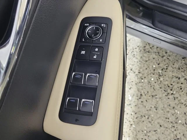 Used 2022 Black Lexus 350L image 23