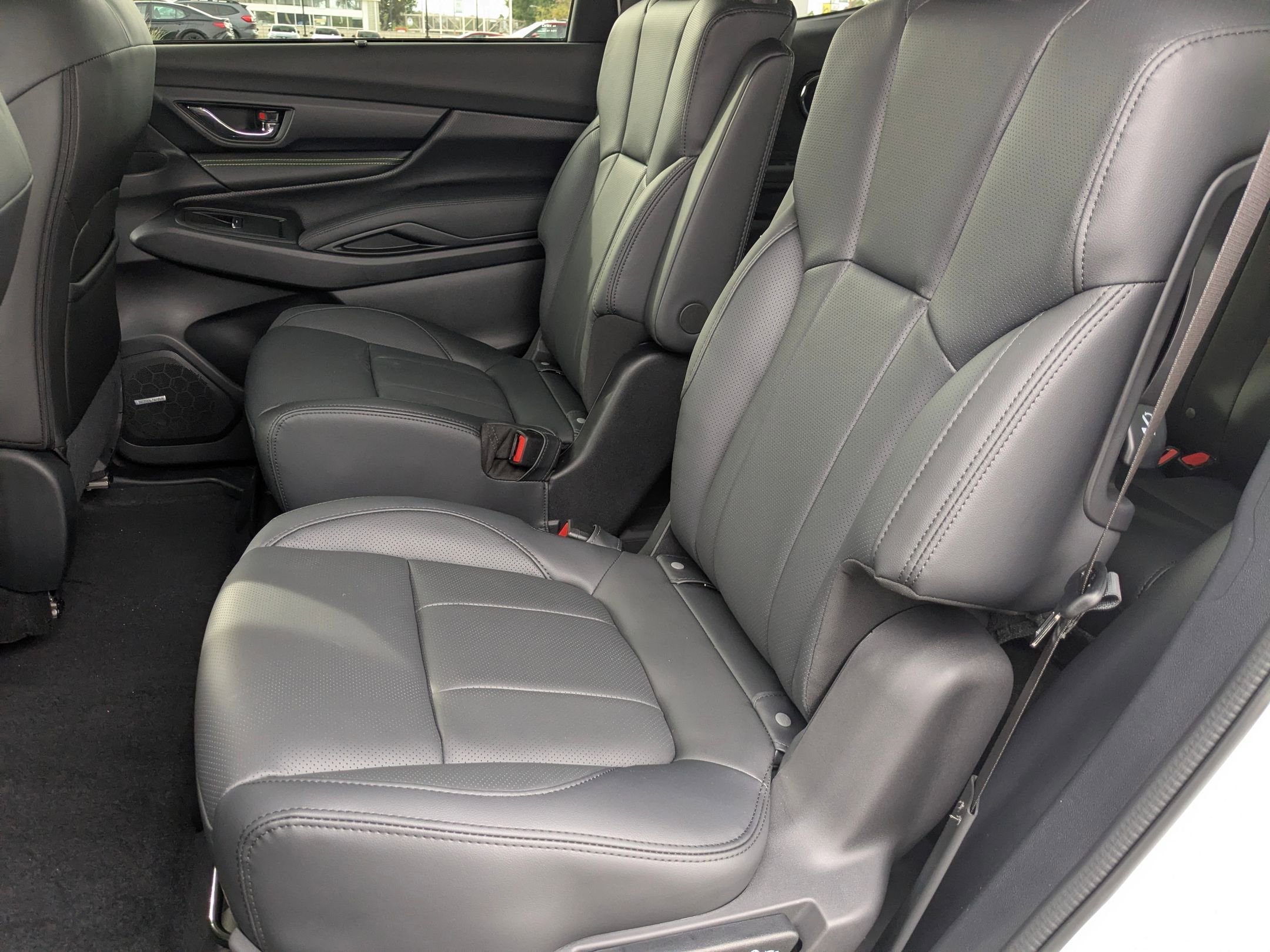 New 2026 CRYSTAL WHITE PEARL Subaru Onyx Edition Touring 7-Passenger image 8