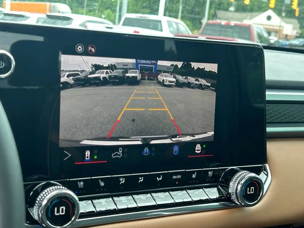 New 2026 Sterling Metallic GMC AT4 image 20