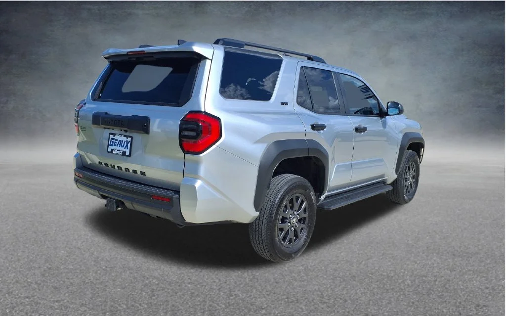 Used 2025 Silver Toyota SR5 image 7
