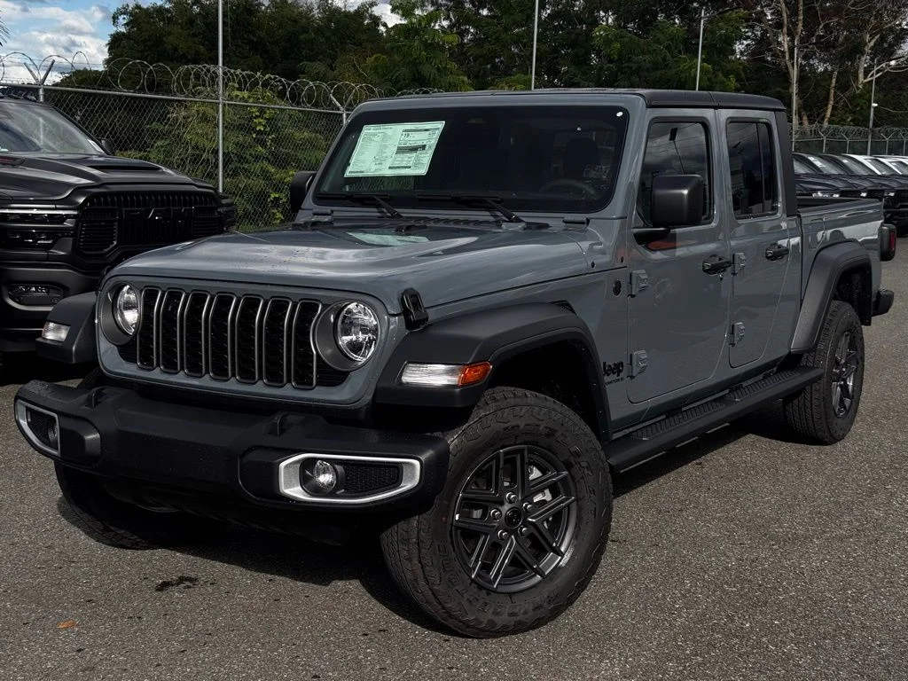 2026 Jeep Gladiator Sport S Auto's photo