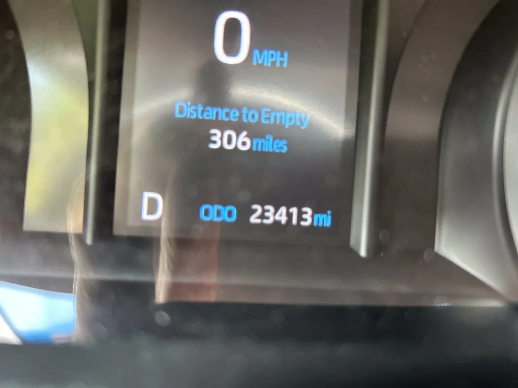 Used 2021 Blue Toyota LE image 9