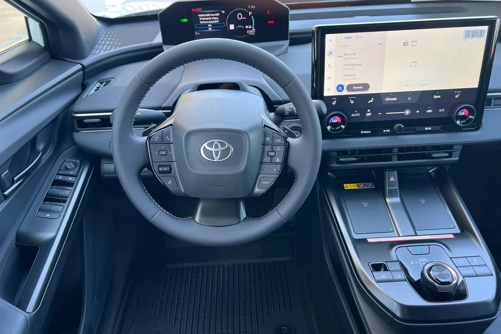 New 2026 Wind Chill Pearl Toyota XLE image 14