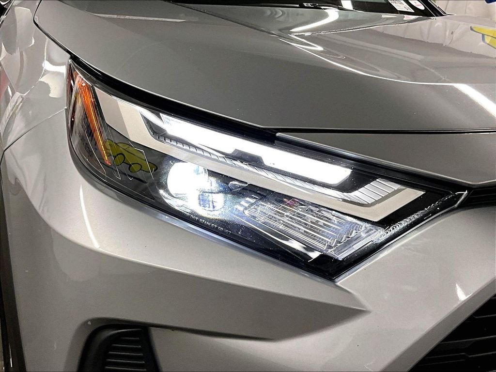Certified Used 2025 Silver Toyota XLE image 30