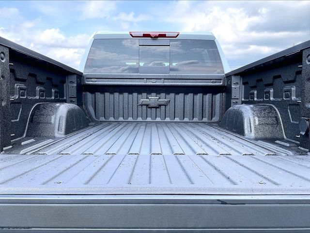 New 2026 Polar White Tricoat Chevrolet LTZ image 15