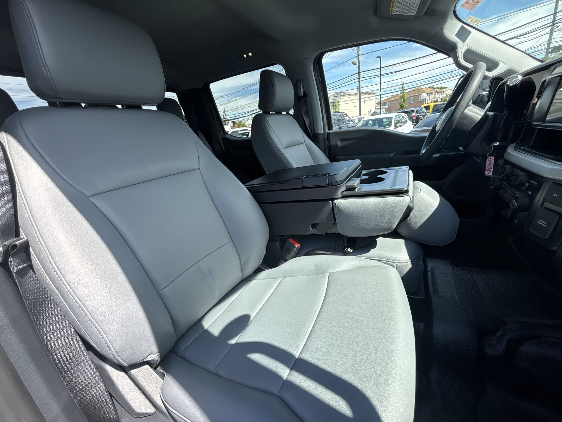 New 2027 Carbonized Gray Metallic Ford F-350® XL image 23