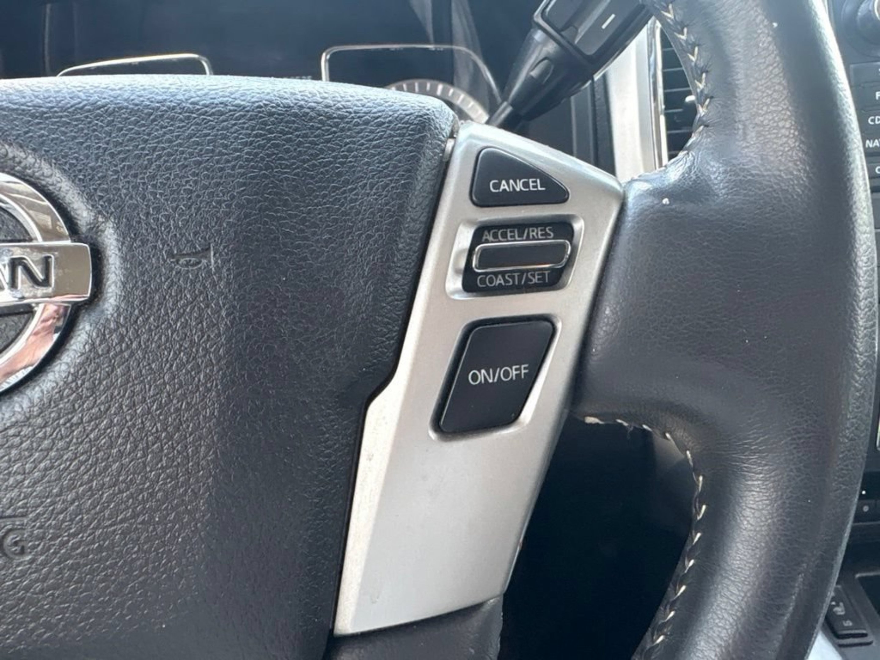 Used 2017 Pearl White Nissan PRO-4X image 12