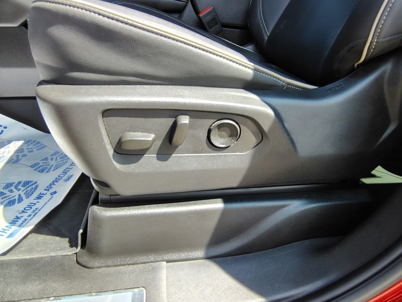 Used 2025 Red Chevrolet Premier image 13