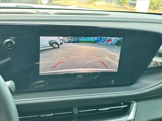 New 2026 Summit White Buick Preferred image 31