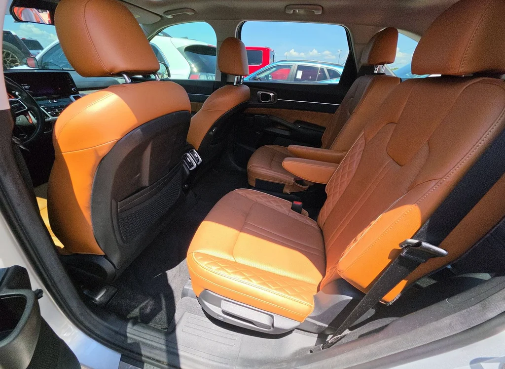 Used 2022 Silver Kia X-Line SX Prestige image 5