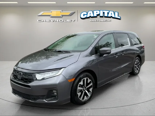 Used 2025  Honda EX-L image 1