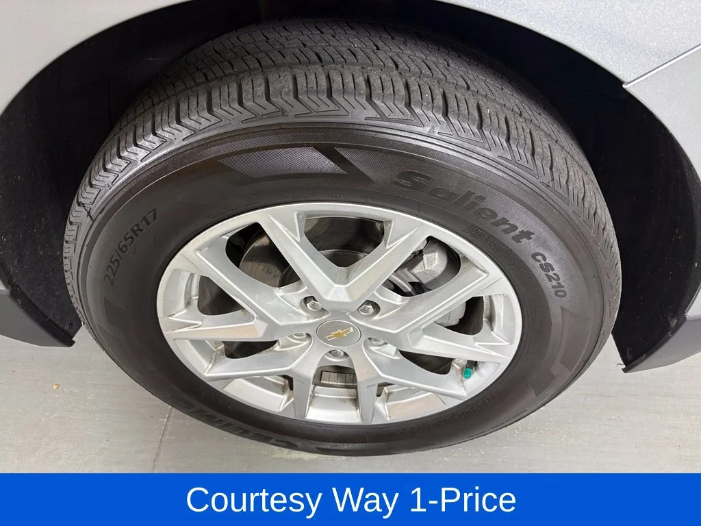Used 2024 Sterling Gray Metallic Chevrolet LT image 13