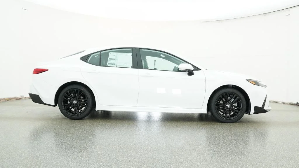 New 2026 Ice Cap Toyota SE image 11