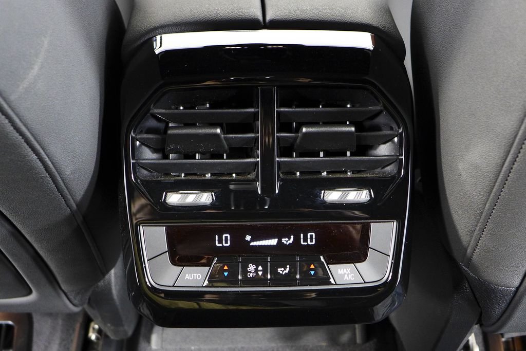 Certified Used 2024 Black Sapphire Metallic BMW xDrive50 image 23