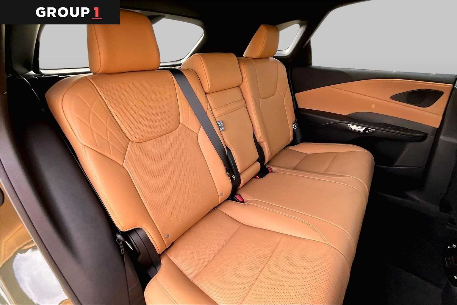 Used 2026 Nori Green Pearl Lexus Premium+ image 17