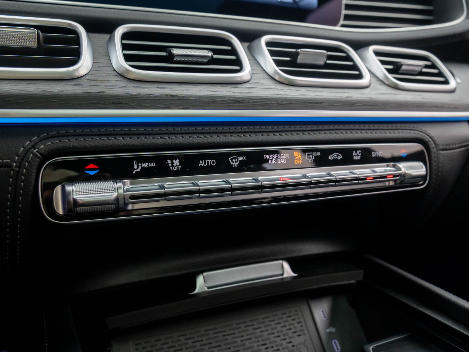New 2026 Cirrus Silver Metallic Mercedes-Benz GLE 53 AMG® image 23
