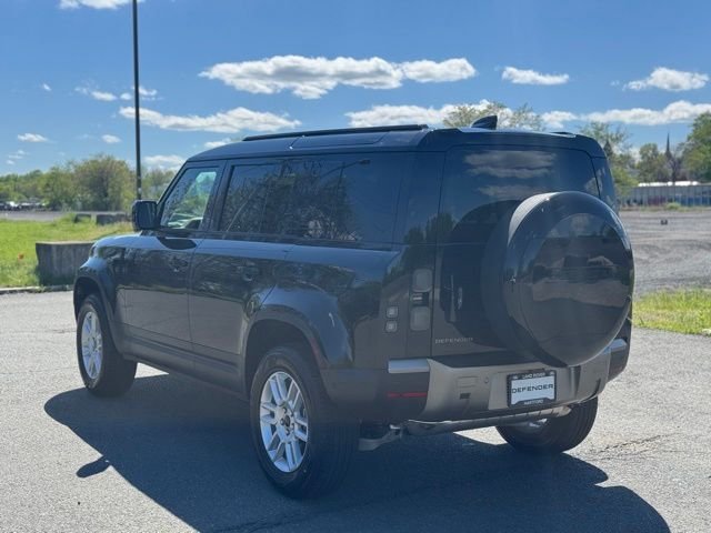 New 2026 Santorini Black Land Rover S image 3