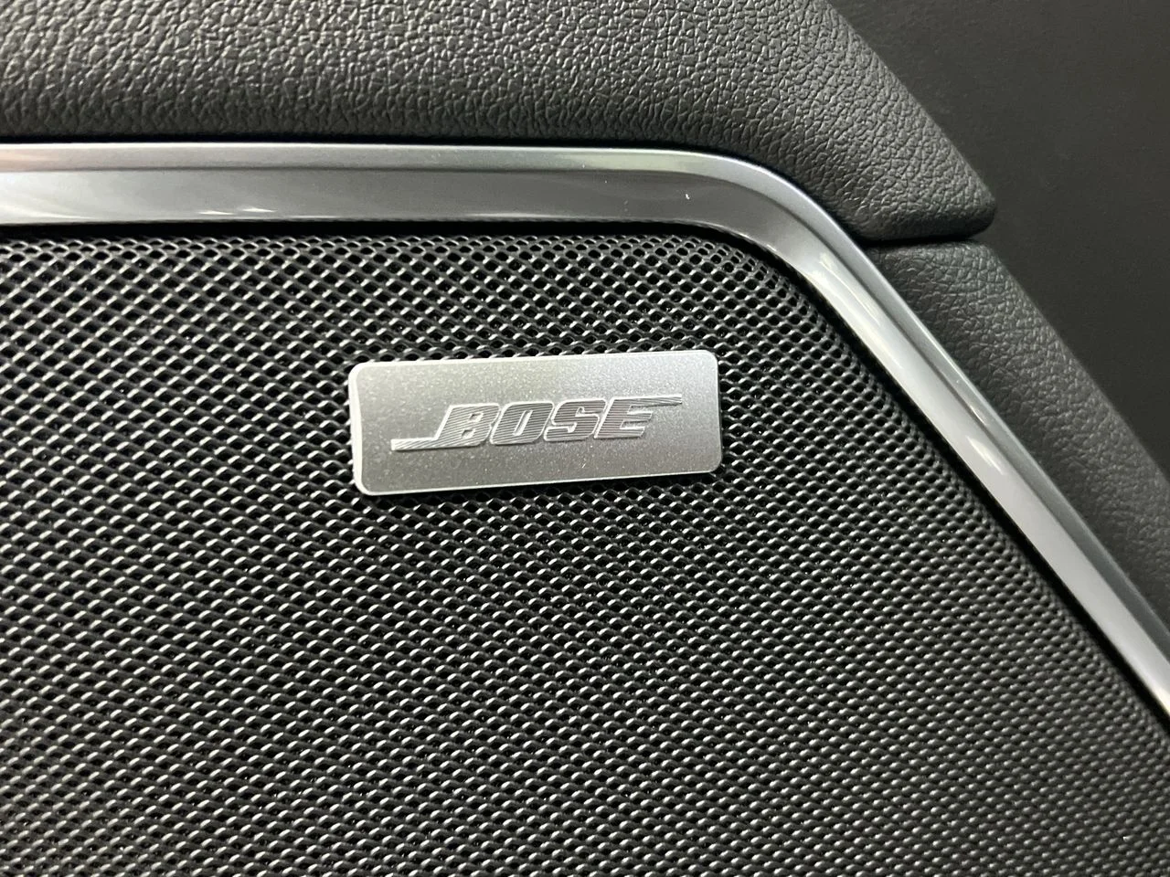 2026 GMC Sierra 1500 SLT - Photo 82