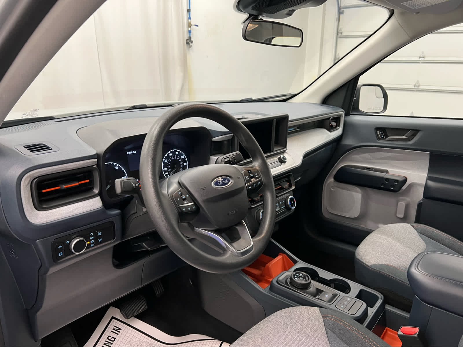 Used 2024 Cactus Gray Ford XLT image 9