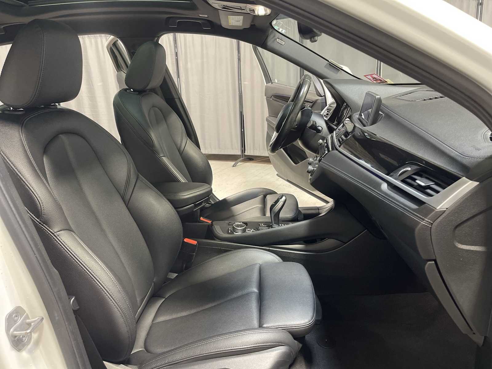 Used 2020 Alpine White BMW xDrive28i image 14