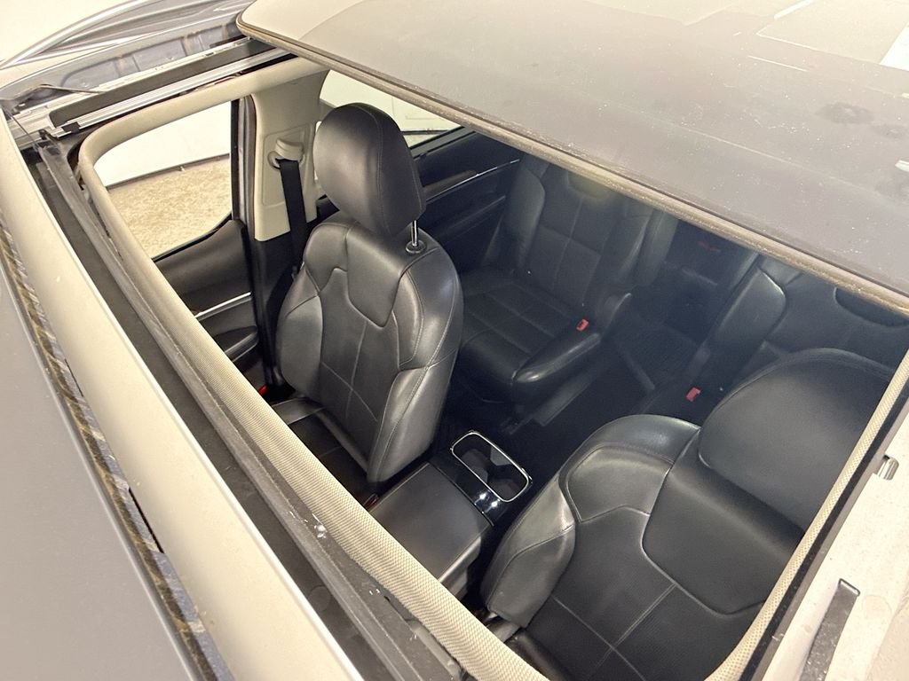 Used 2020 Everlasting Silver Kia SX image 3