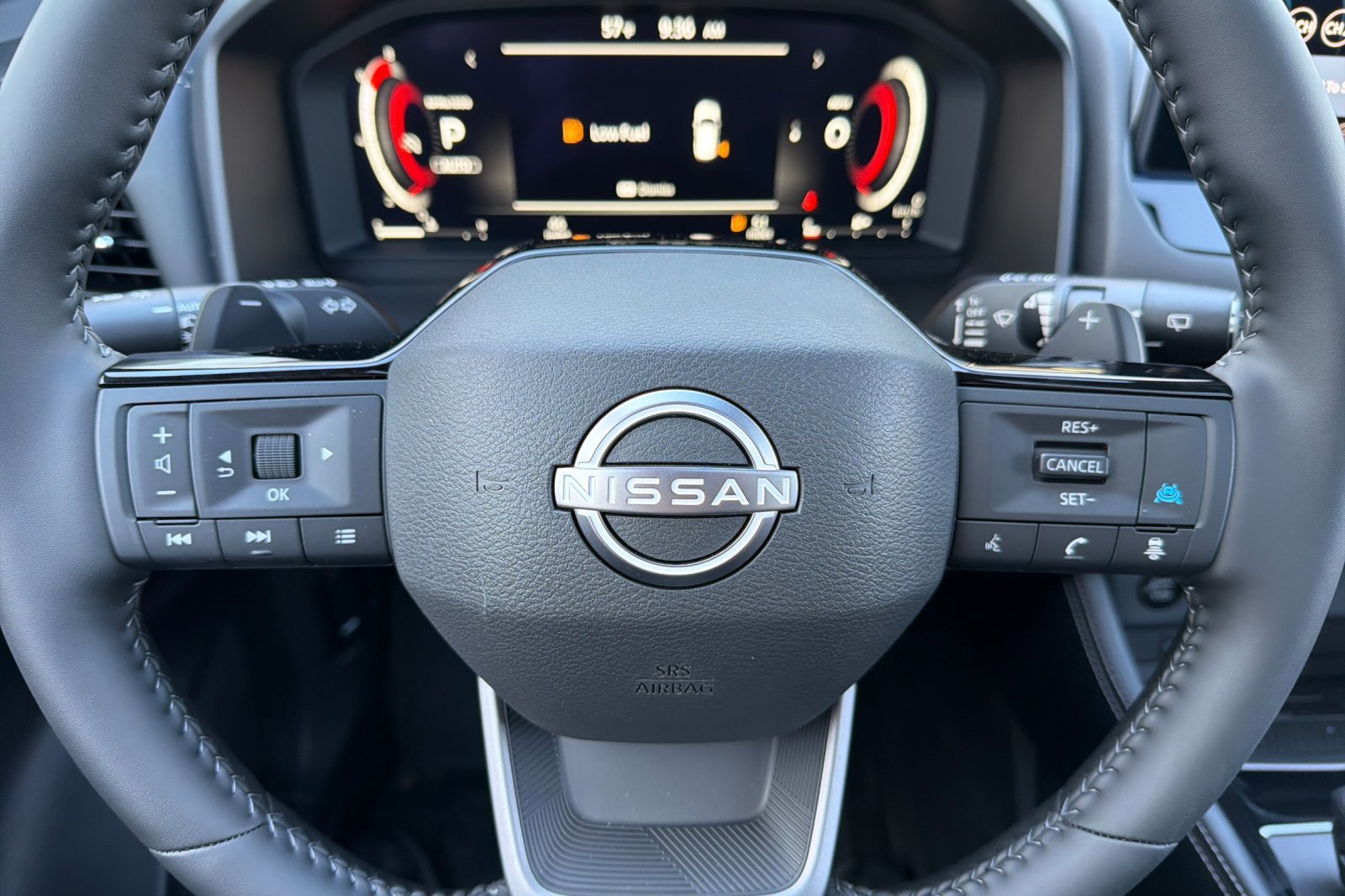 New 2026 Everest White Pearl/Super Black Nissan Platinum image 21