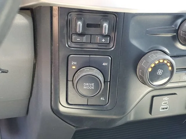 Used 2023 Stone Gray Ford XL image 19