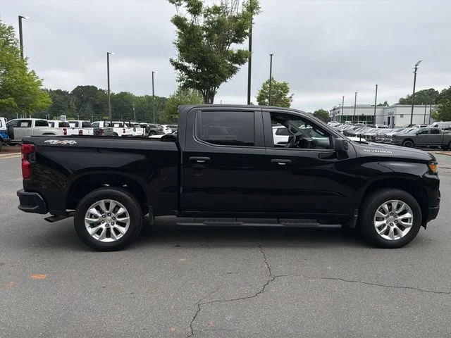 Used 2025 Black Chevrolet Custom image 14