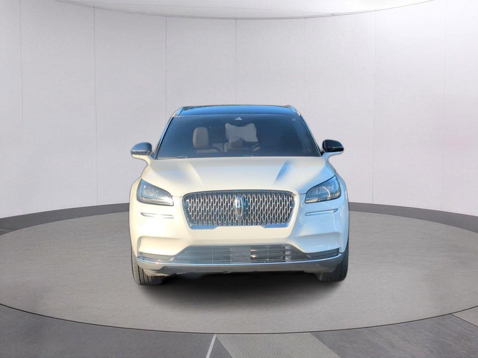 Used 2022 Pristine White Metallic Tri-Coat Lincoln Reserve image 10