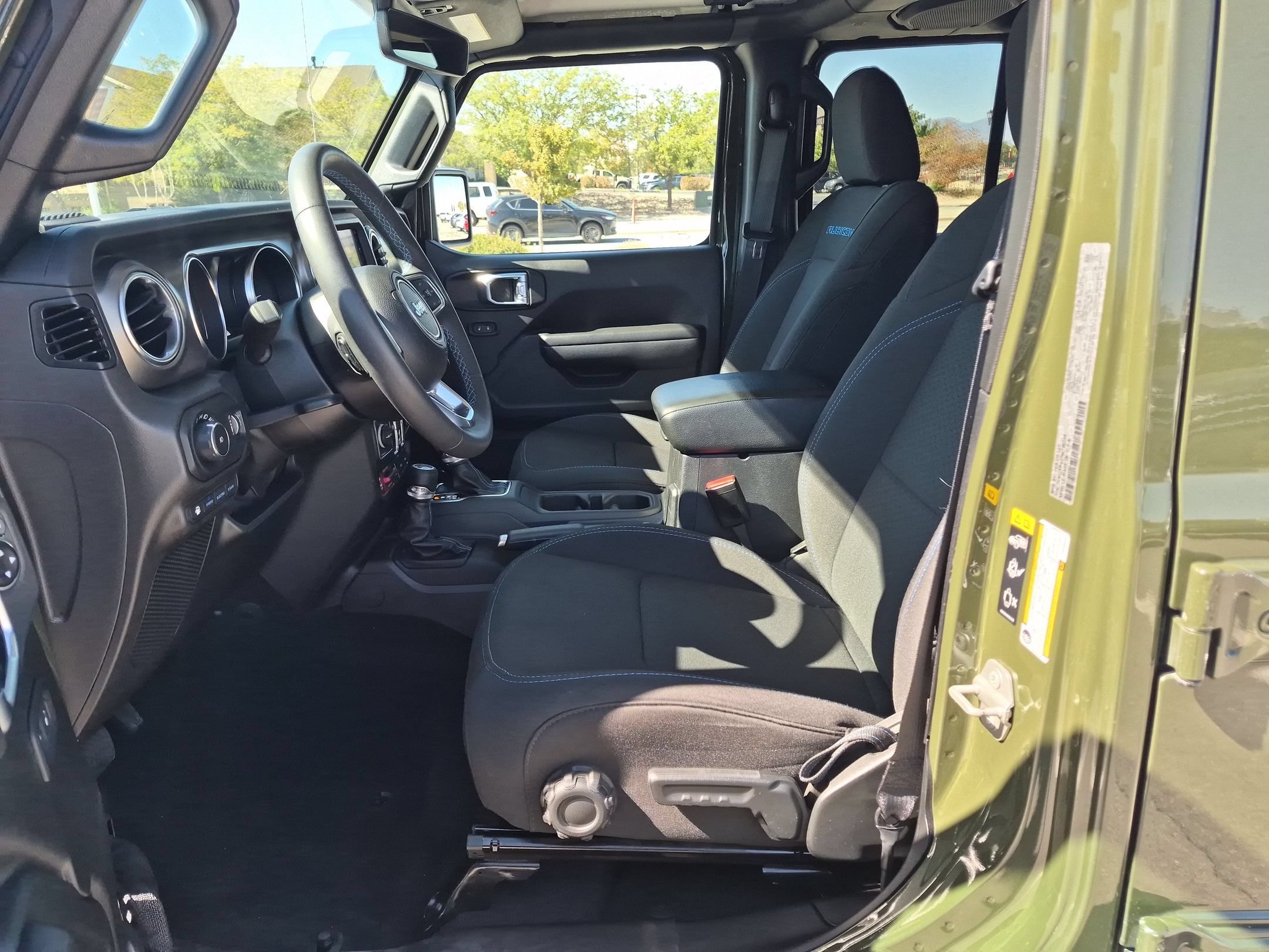 Used 2023 Sarge Green Clearcoat Jeep Rubicon image 15