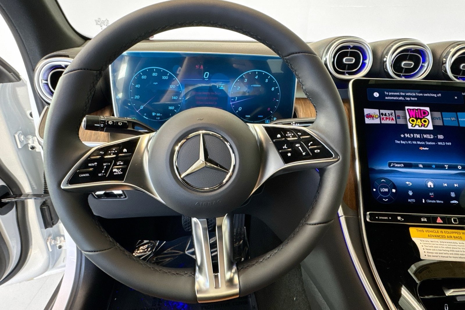 New 2026 Polar White Mercedes-Benz GLC 300 image 11