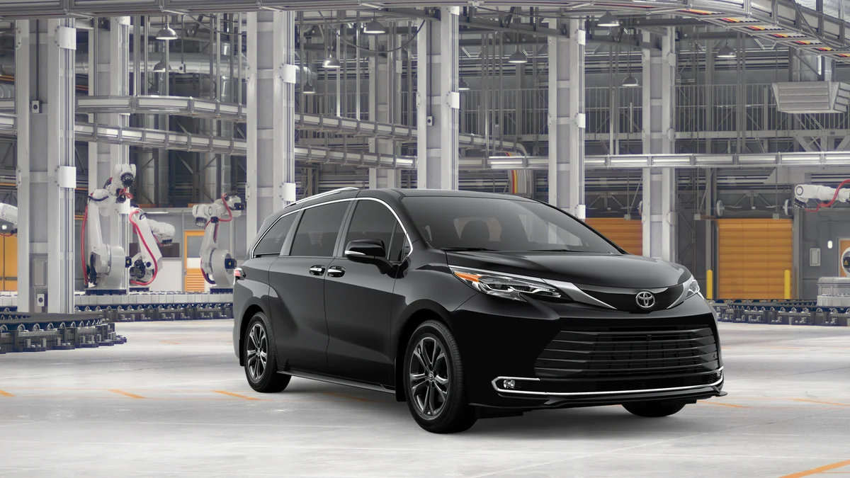 New 2026 Midnight Black Metallic Toyota Platinum image 15