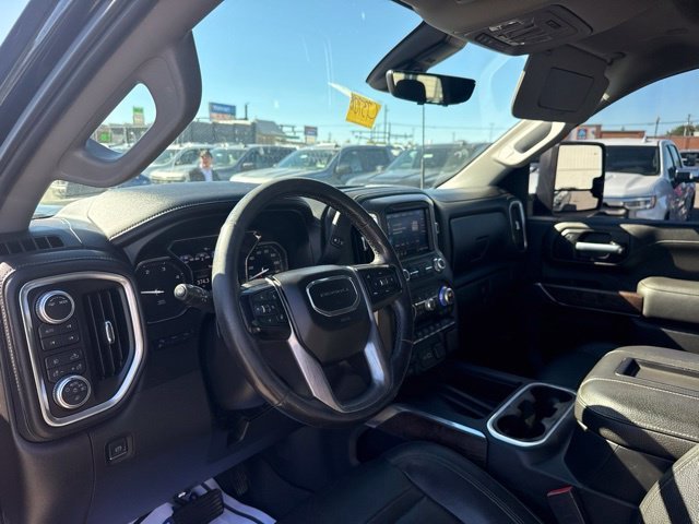 Used 2020 Black GMC Denali image 17