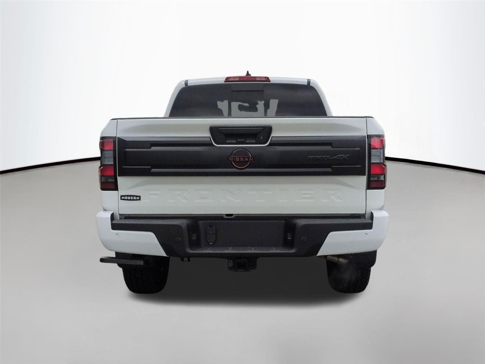 New 2026 Glacier White Nissan PRO-4X image 3