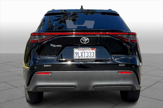 Certified Used 2024 BLACK Toyota  image 4