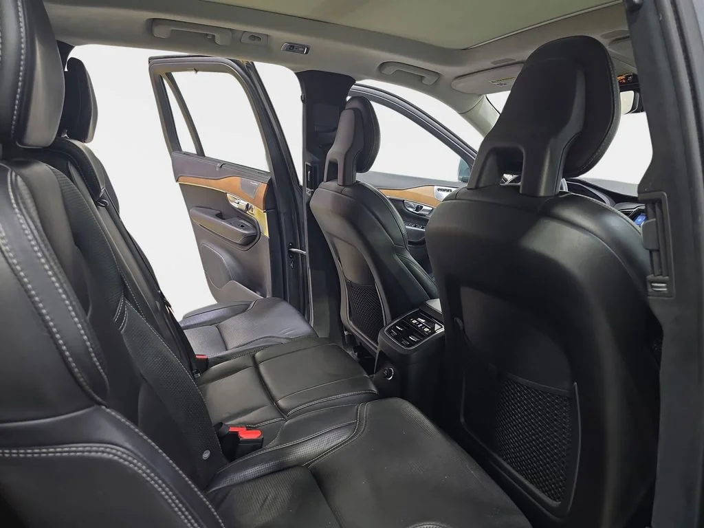 Used 2017 Gray Volvo T8 Inscription image 13
