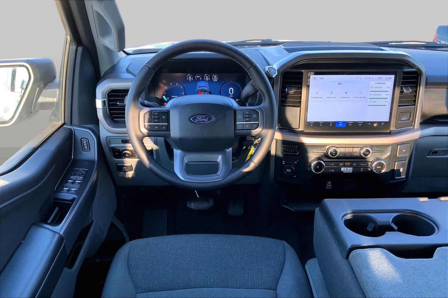 Used 2025 Iconic Silver Ford XLT image 6