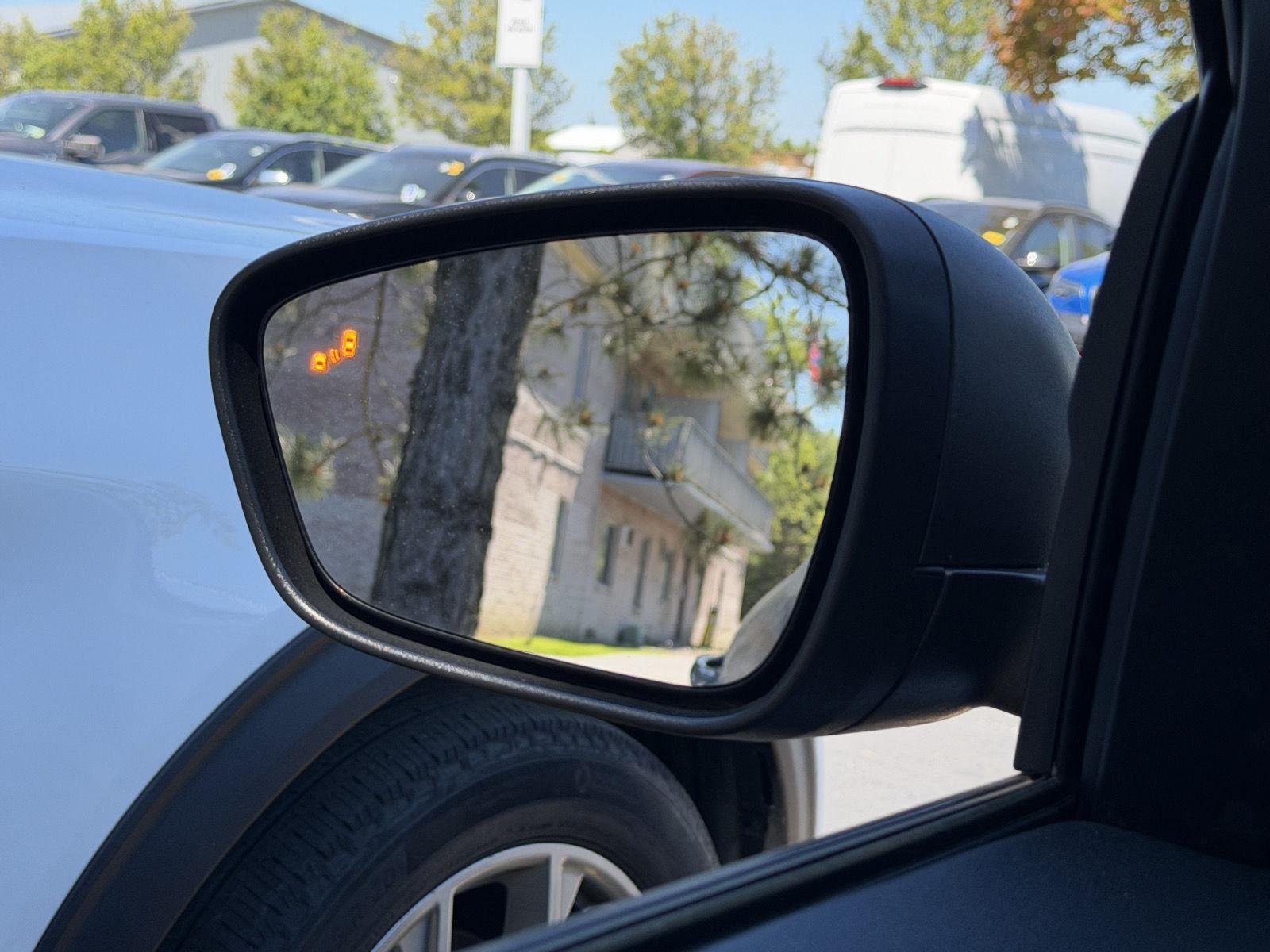 Used 2022 Carbonized Gray Ford SE image 8