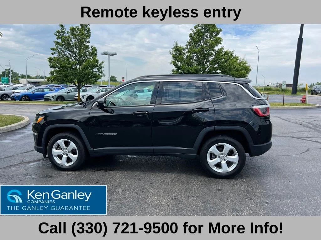 Used 2019 Black Jeep Latitude image 15