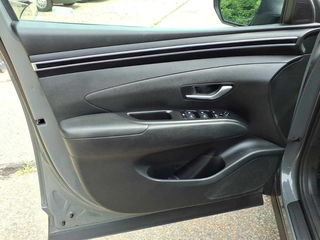 Certified Used 2024 Hampton Gray Hyundai SEL image 17