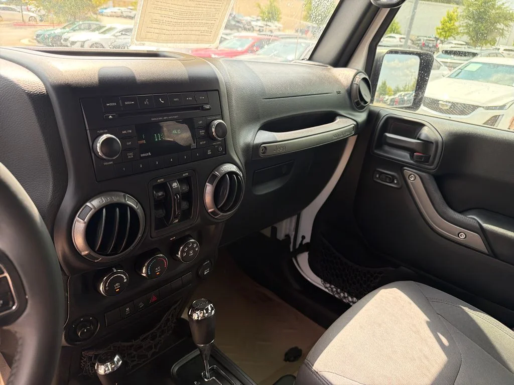 Used 2017 White Jeep Unlimited Sport image 25